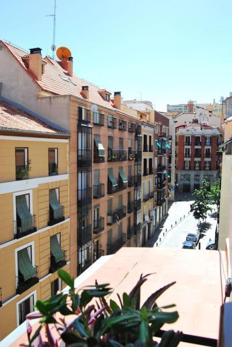 El Apartamento En Opera Palacio Real مدريد المظهر الخارجي الصورة