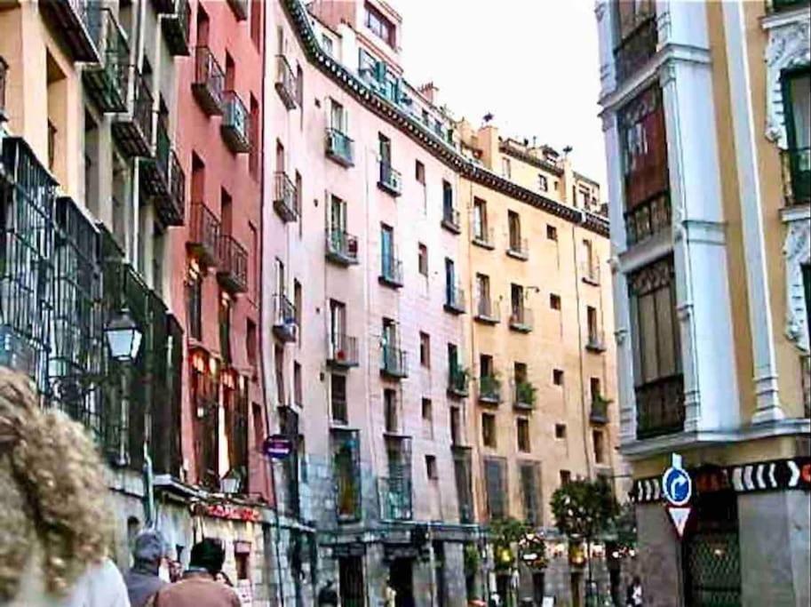 El Apartamento En Opera Palacio Real مدريد المظهر الخارجي الصورة