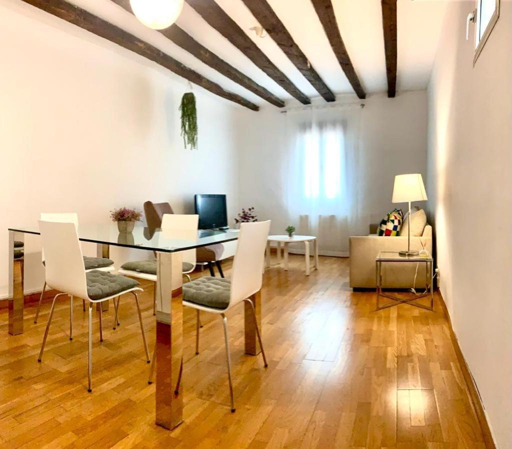 El Apartamento En Opera Palacio Real مدريد المظهر الخارجي الصورة